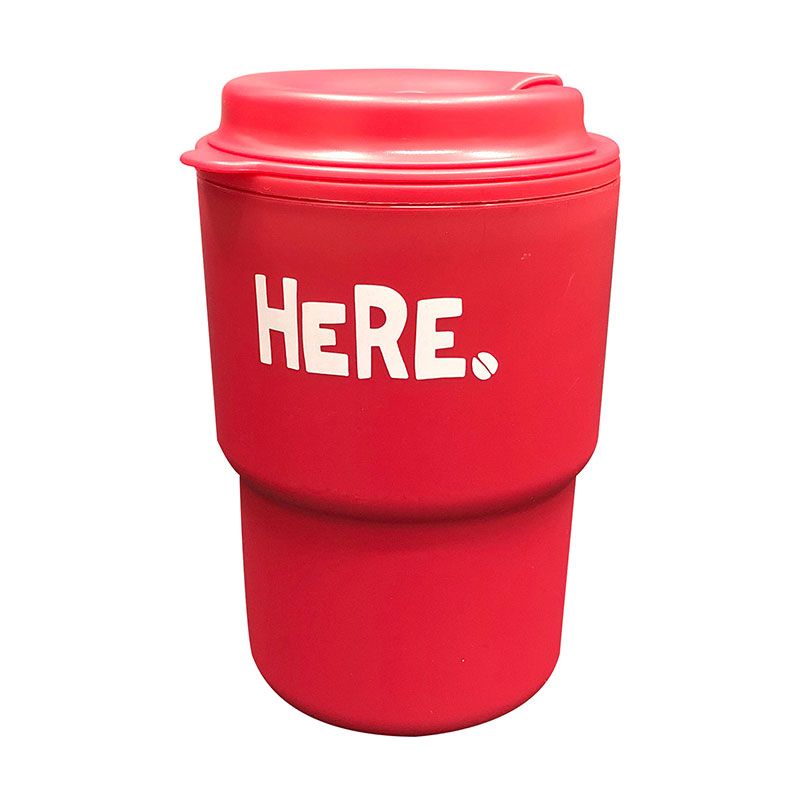 Cốc uống nước kèm nắp xoay có lỗ cắm ống hút